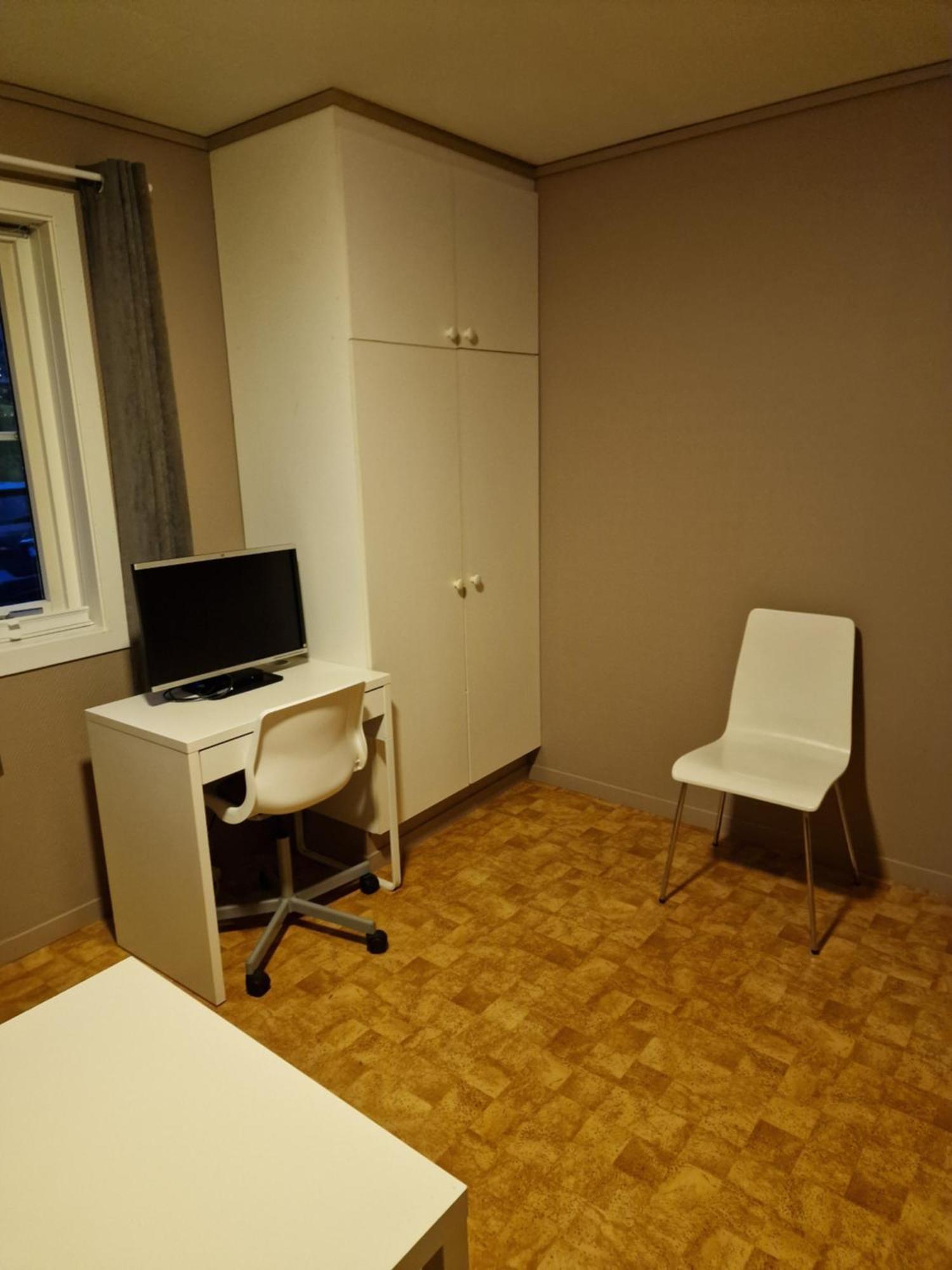 Rom Sentralt I Sogndal Hostel Екстериор снимка