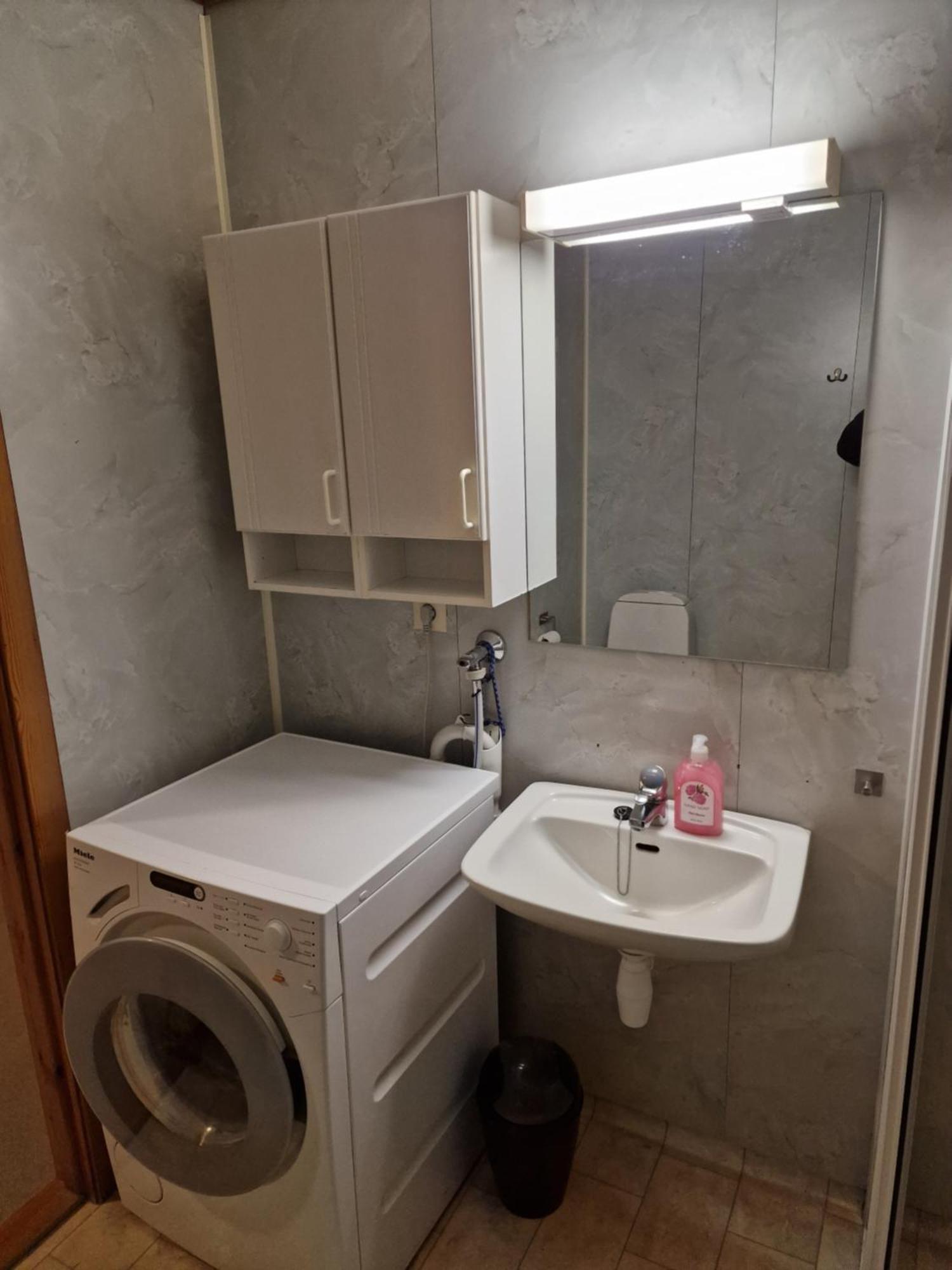Rom Sentralt I Sogndal Hostel Екстериор снимка