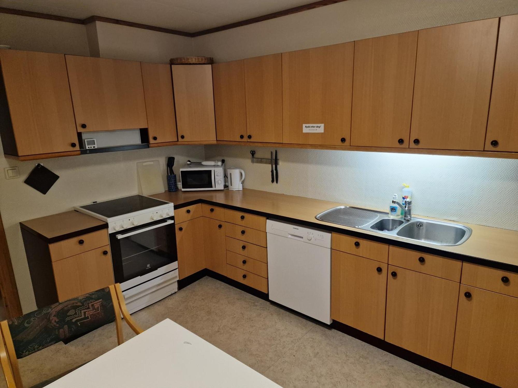 Rom Sentralt I Sogndal Hostel Екстериор снимка